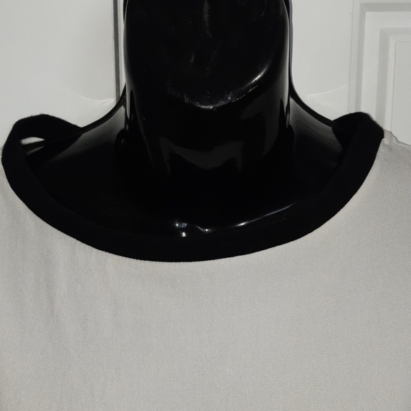 Banana Republic blouse - Picture 2 of 6